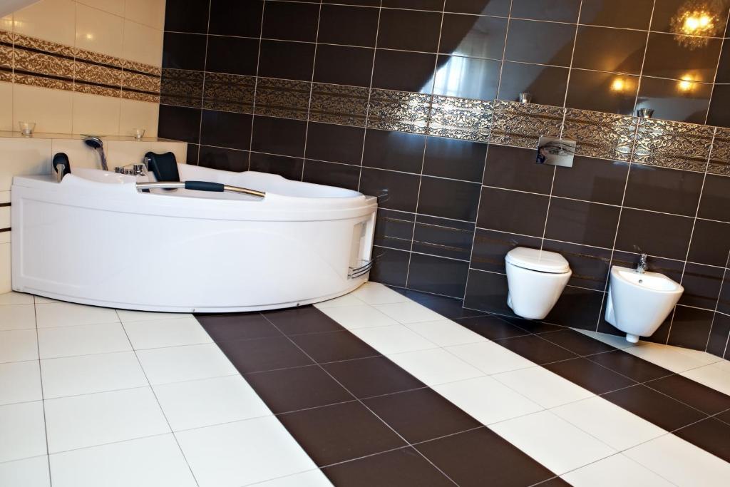 Hotel Trzy Roze Zemborzyce Dolne Zimmer foto